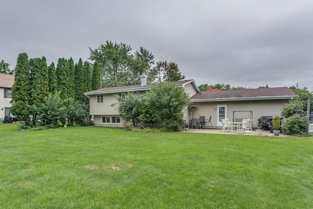934 NICOLET AVENUE, Oshkosh, WI 54901