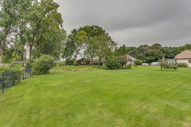 934 NICOLET AVENUE, Oshkosh, WI 54901