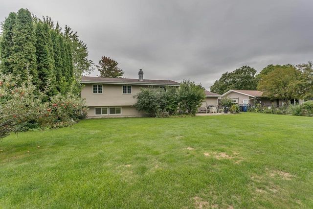 934 NICOLET AVENUE, Oshkosh, WI 54901