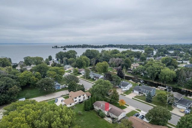 934 NICOLET AVENUE, Oshkosh, WI 54901
