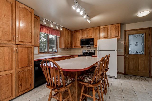 934 NICOLET AVENUE, Oshkosh, WI 54901