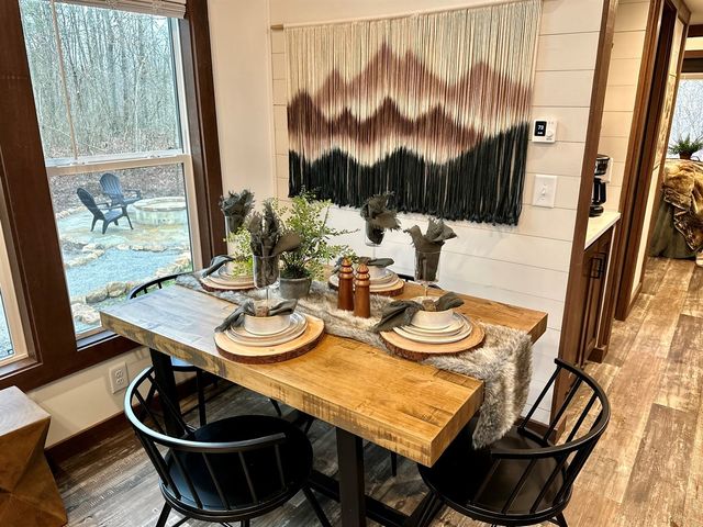 32 Mossy Rock Ln, Monteagle, TN 37356