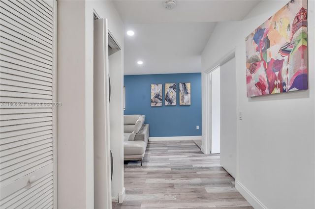 3790 N Jog Rd 206, West Palm Beach, FL 33411