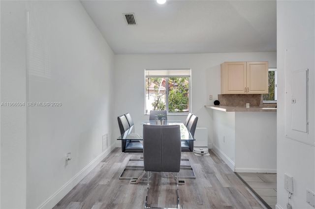 3790 N Jog Rd 206, West Palm Beach, FL 33411