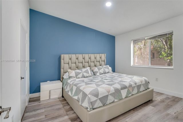 3790 N Jog Rd 206, West Palm Beach, FL 33411