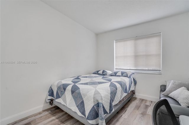 3790 N Jog Rd 206, West Palm Beach, FL 33411