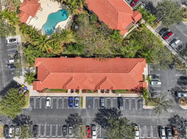 3790 N Jog Rd 206, West Palm Beach, FL 33411