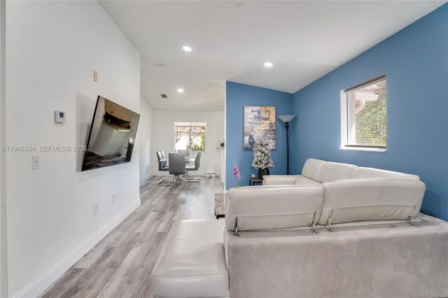 3790 N Jog Rd 206, West Palm Beach, FL 33411