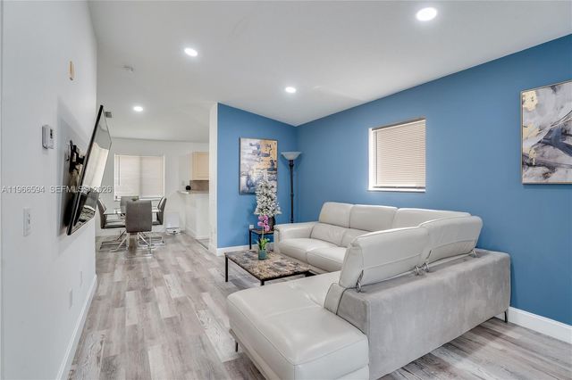 3790 N Jog Rd 206, West Palm Beach, FL 33411