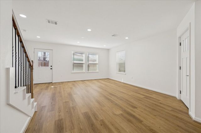 9913 Porto Rico Road B, Houston, TX 77041