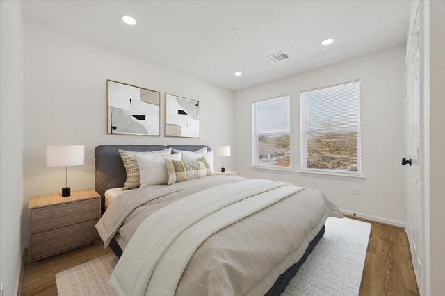 9913 Porto Rico Road B, Houston, TX 77041