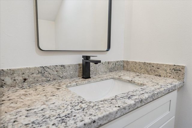 9913 Porto Rico Road B, Houston, TX 77041