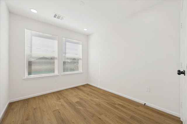 9913 Porto Rico Road B, Houston, TX 77041