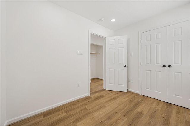 9913 Porto Rico Road B, Houston, TX 77041