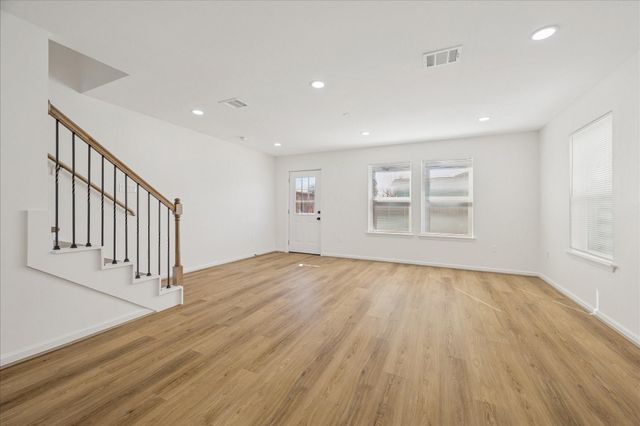 9913 Porto Rico Road B, Houston, TX 77041