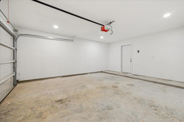 9913 Porto Rico Road B, Houston, TX 77041