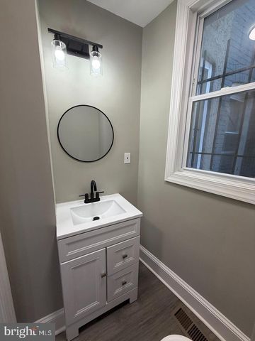 2817 WINCHESTER ST, Baltimore, MD 21216