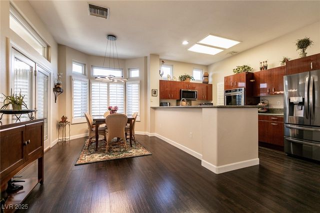 1901 Capestone Street, Las Vegas, NV 89134