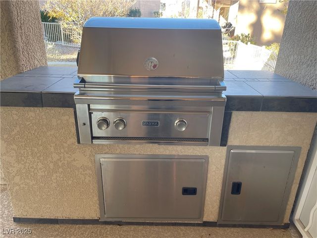 1901 Capestone Street, Las Vegas, NV 89134