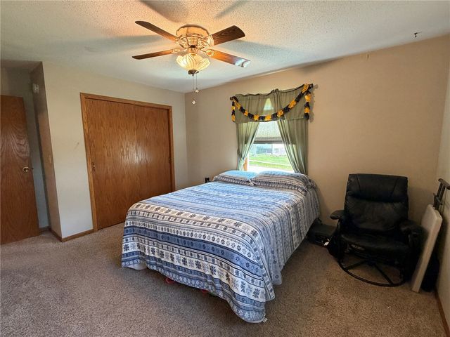 2722 29th Street SW, Cedar Rapids, IA 52404