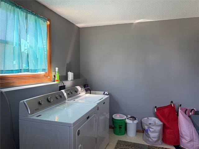 2722 29th Street SW, Cedar Rapids, IA 52404