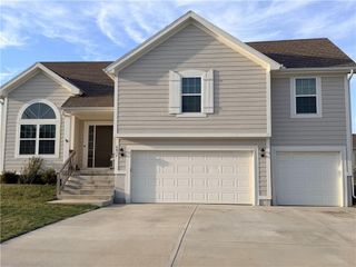 6017 NE 120th Street, Kansas City, MO 64156