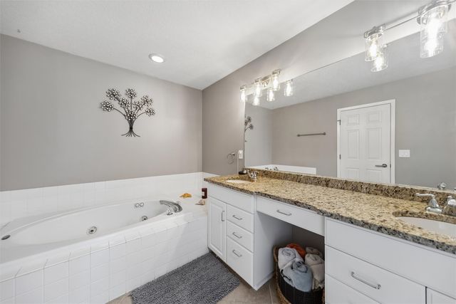 2817 Virginia Place, Des Moines, IA 50321
