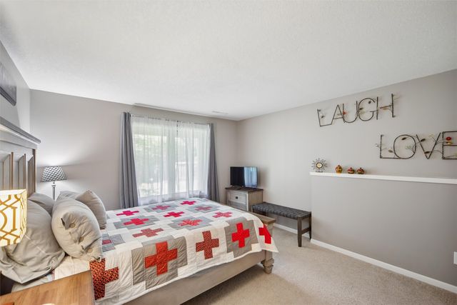 2817 Virginia Place, Des Moines, IA 50321