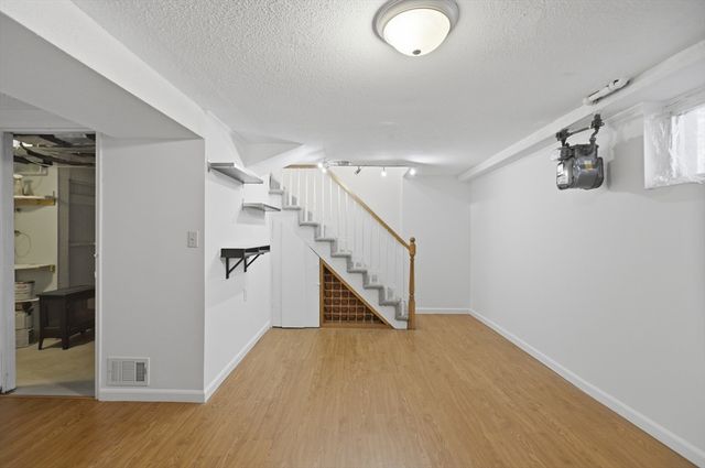 918 Belmont St 918, Watertown, MA 02472