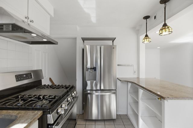 918 Belmont St 918, Watertown, MA 02472