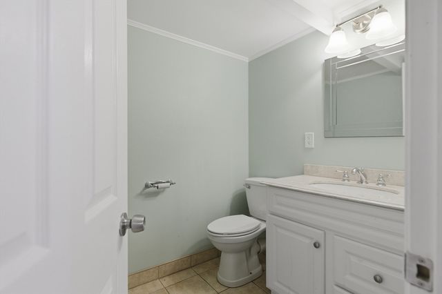 918 Belmont St 918, Watertown, MA 02472