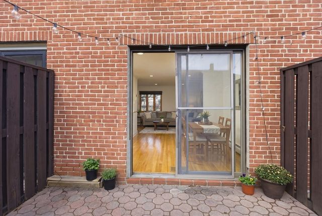 918 Belmont St 918, Watertown, MA 02472