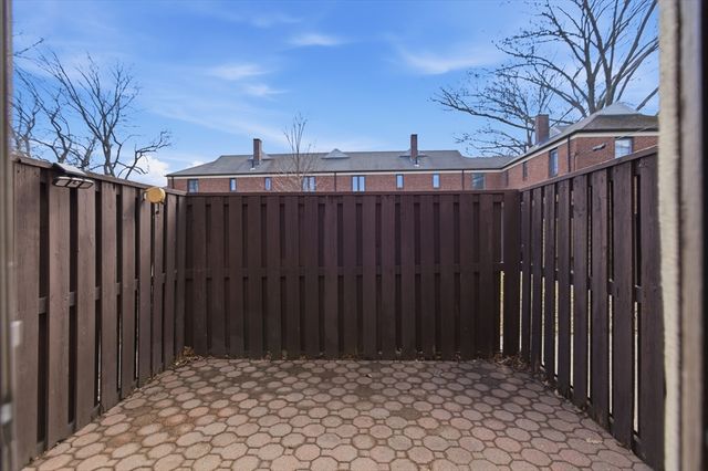 918 Belmont St 918, Watertown, MA 02472