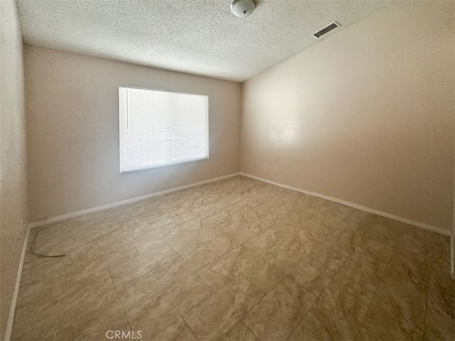 13629 Dry Creek Road, Victorville, CA 92392