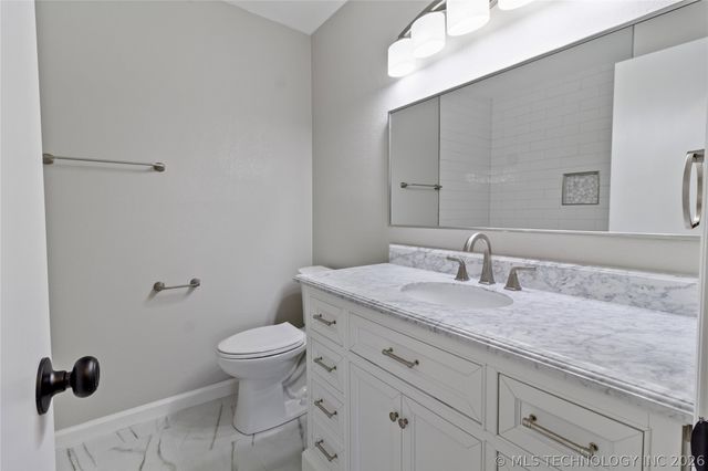 8418 N 117th East East Avenue, Owasso, OK 74055