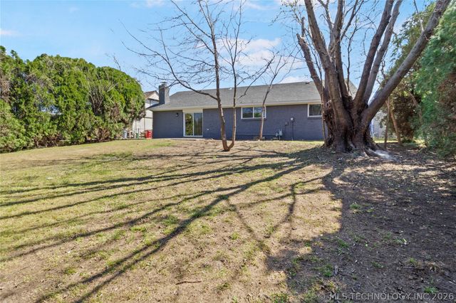 8418 N 117th East East Avenue, Owasso, OK 74055