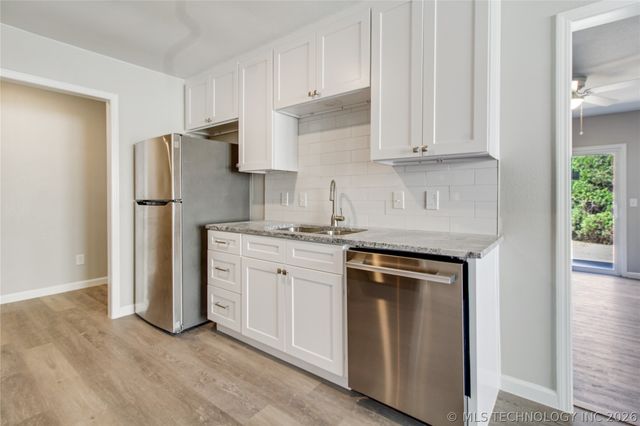 8418 N 117th East East Avenue, Owasso, OK 74055