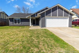 8418 N 117th East East Avenue, Owasso, OK 74055