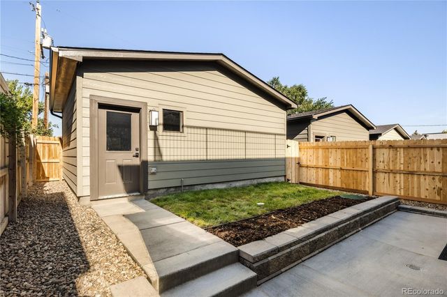1621 Yates Street, Denver, CO 80204