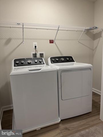 95 GRAY SILVER RD, Inwood, WV 25428