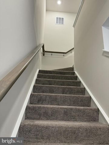 95 GRAY SILVER RD, Inwood, WV 25428