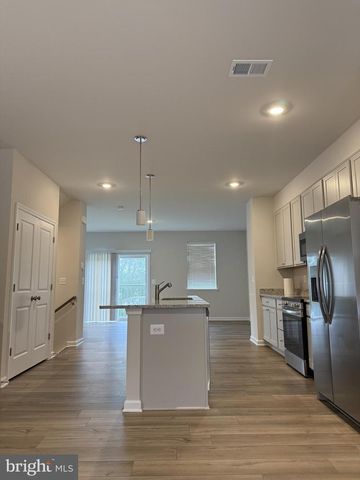 95 GRAY SILVER RD, Inwood, WV 25428