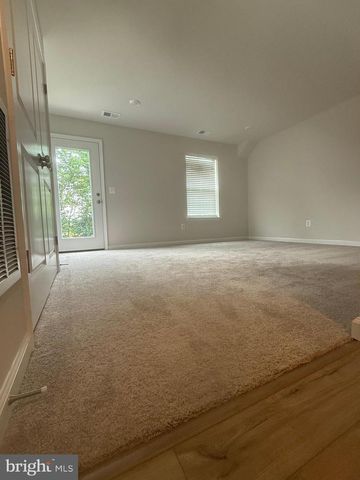 95 GRAY SILVER RD, Inwood, WV 25428