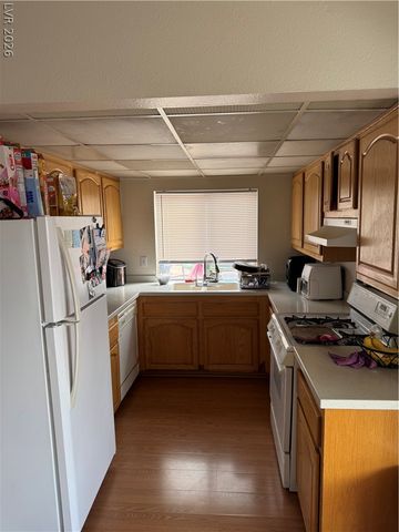 6881 Legalla Lane, Las Vegas, NV 89156