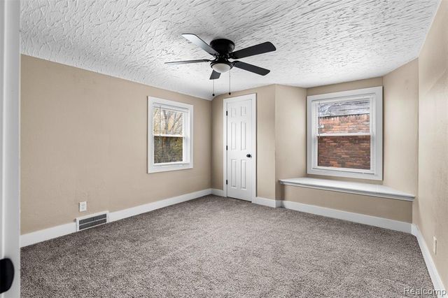 5250 Berkshire Street, Detroit, MI 48224