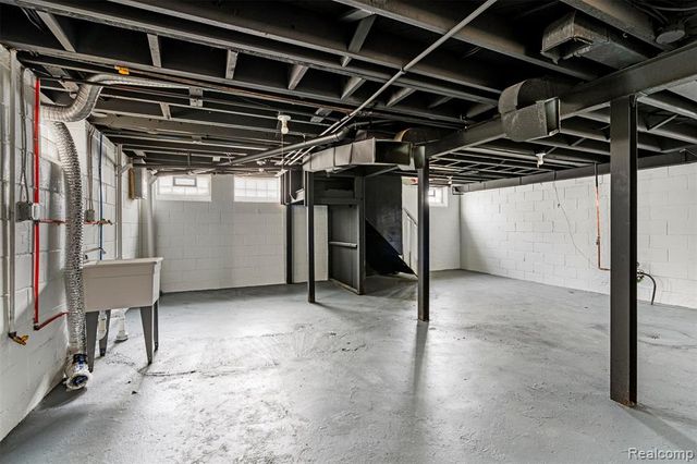 5250 Berkshire Street, Detroit, MI 48224