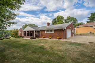 5158 Priscilla Dr, Bethel Park, PA 15102