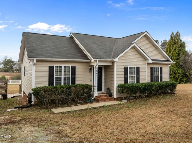 1041 Parkers Ridge Drive, Fuquay Varina, NC 27526