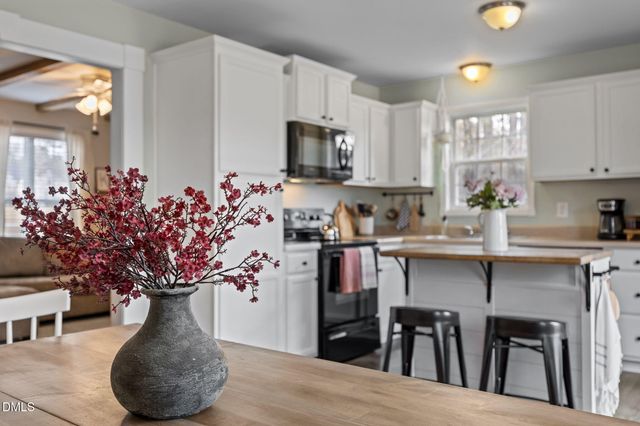 1041 Parkers Ridge Drive, Fuquay Varina, NC 27526