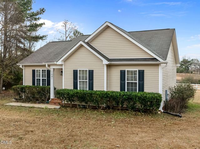 1041 Parkers Ridge Drive, Fuquay Varina, NC 27526